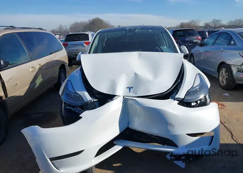 2025 Tesla Model Y Long Range Dual Motor All-Wheel Drive из США, поврежденный, VIN 7SAYGDED9SA342374